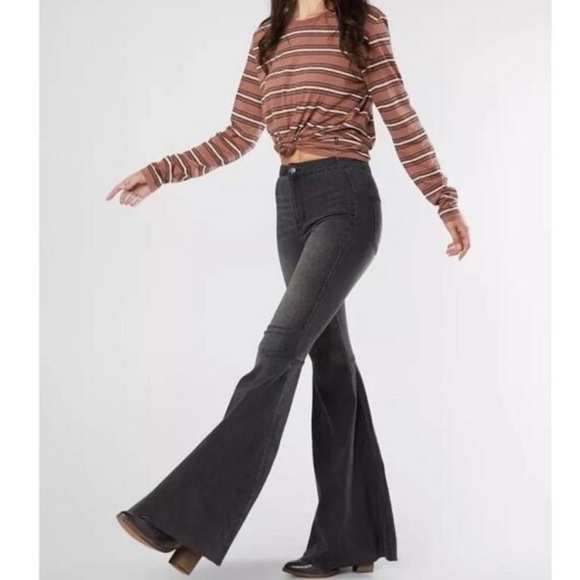 Free People Denim - *FREE PEOPLE* Charcoal Denim Super Flare Jean Pants Size 26